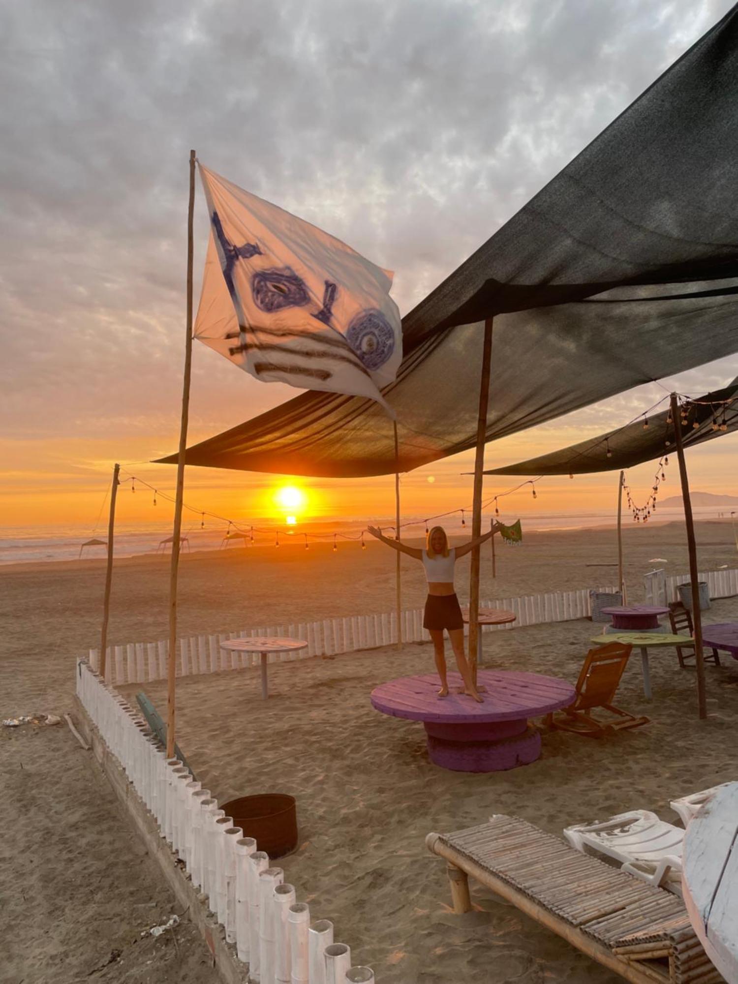 مبيت وإفطار آسيا Yolo House Peru المظهر الخارجي الصورة
