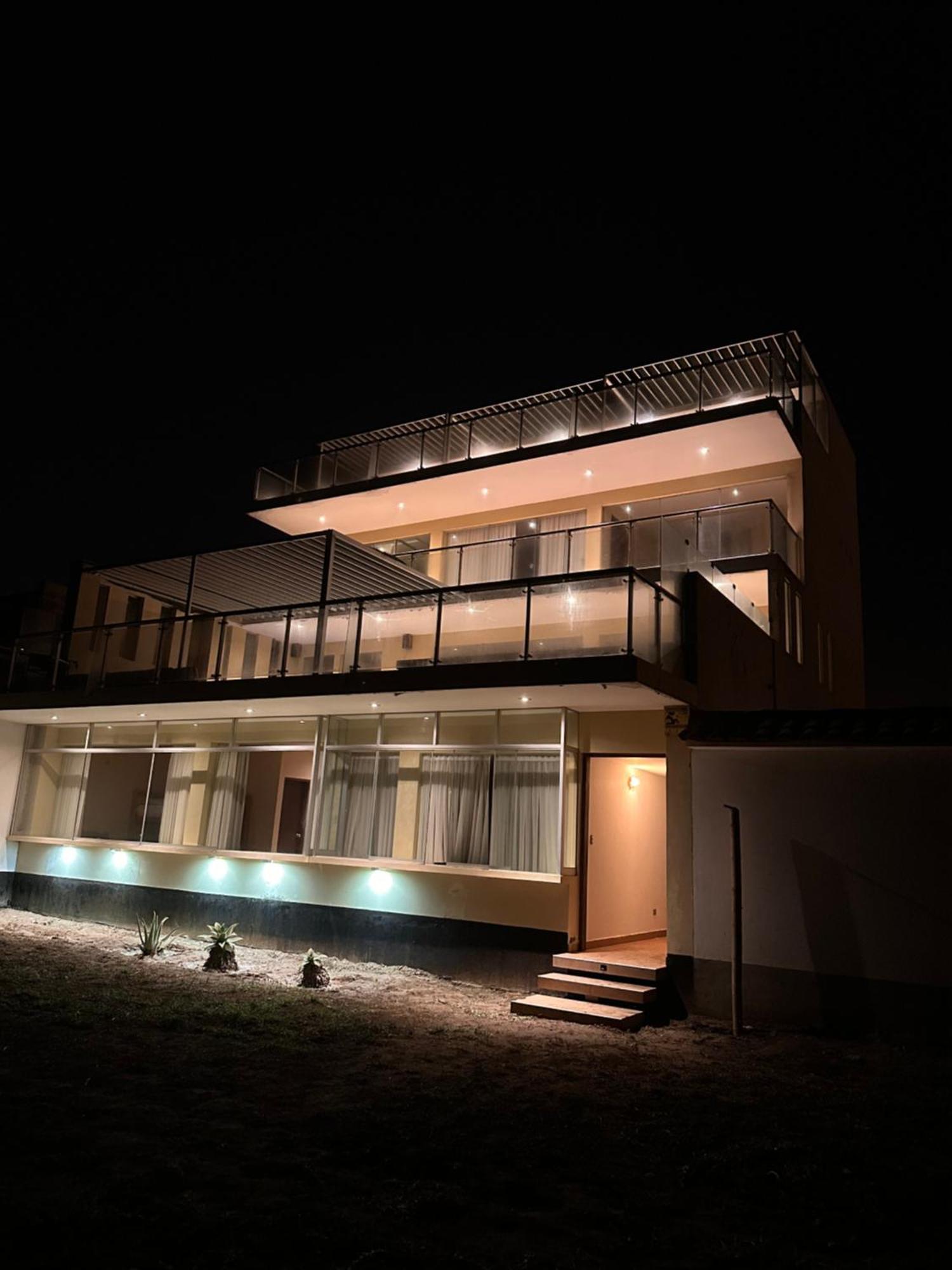 مبيت وإفطار آسيا Yolo House Peru المظهر الخارجي الصورة