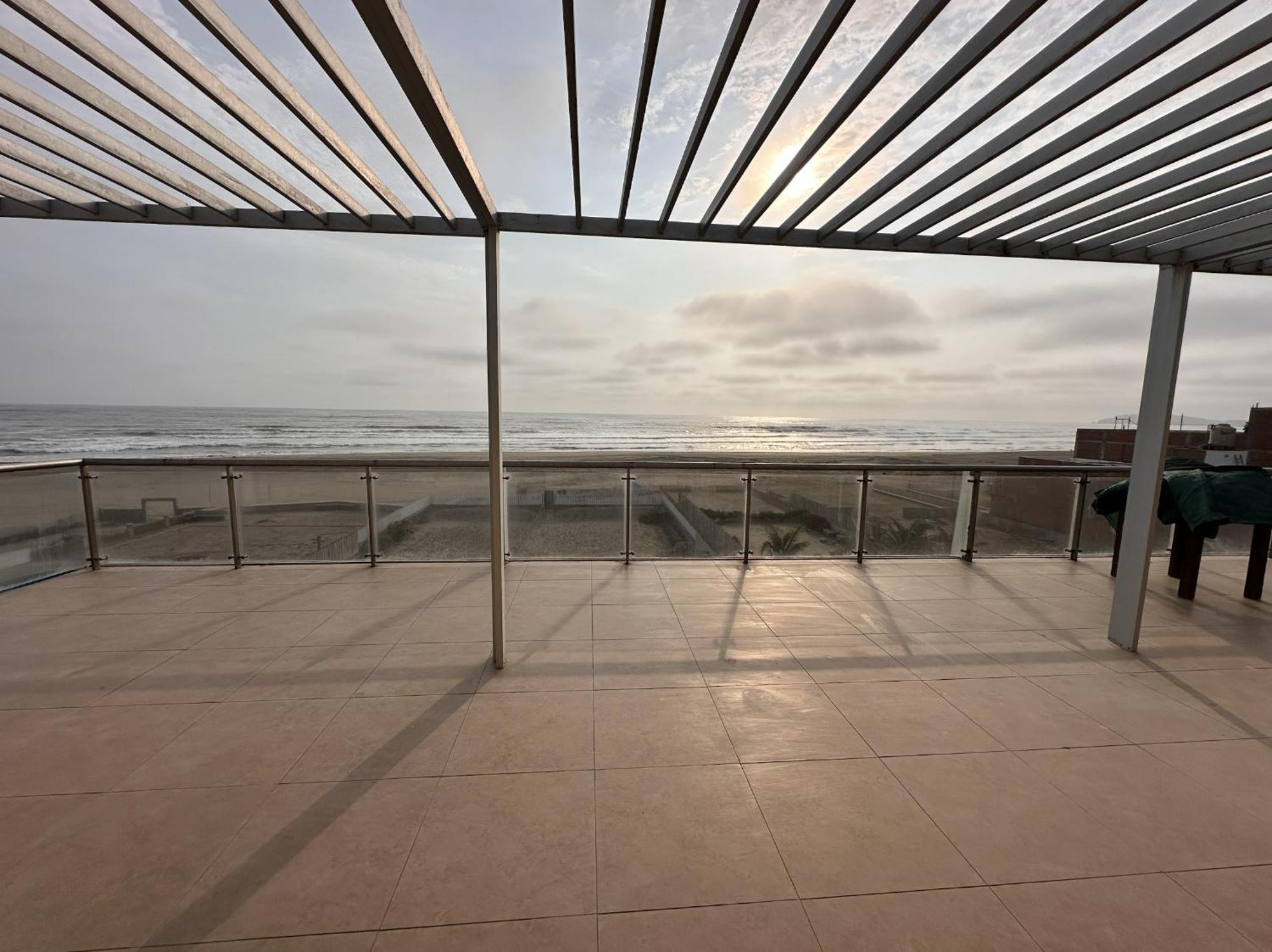 مبيت وإفطار آسيا Yolo House Peru المظهر الخارجي الصورة